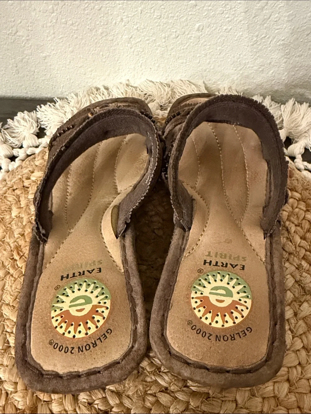 Earth Spirit Magnolia Brown Leather Beaded Wedge Sandals Shoes Womens 7.5